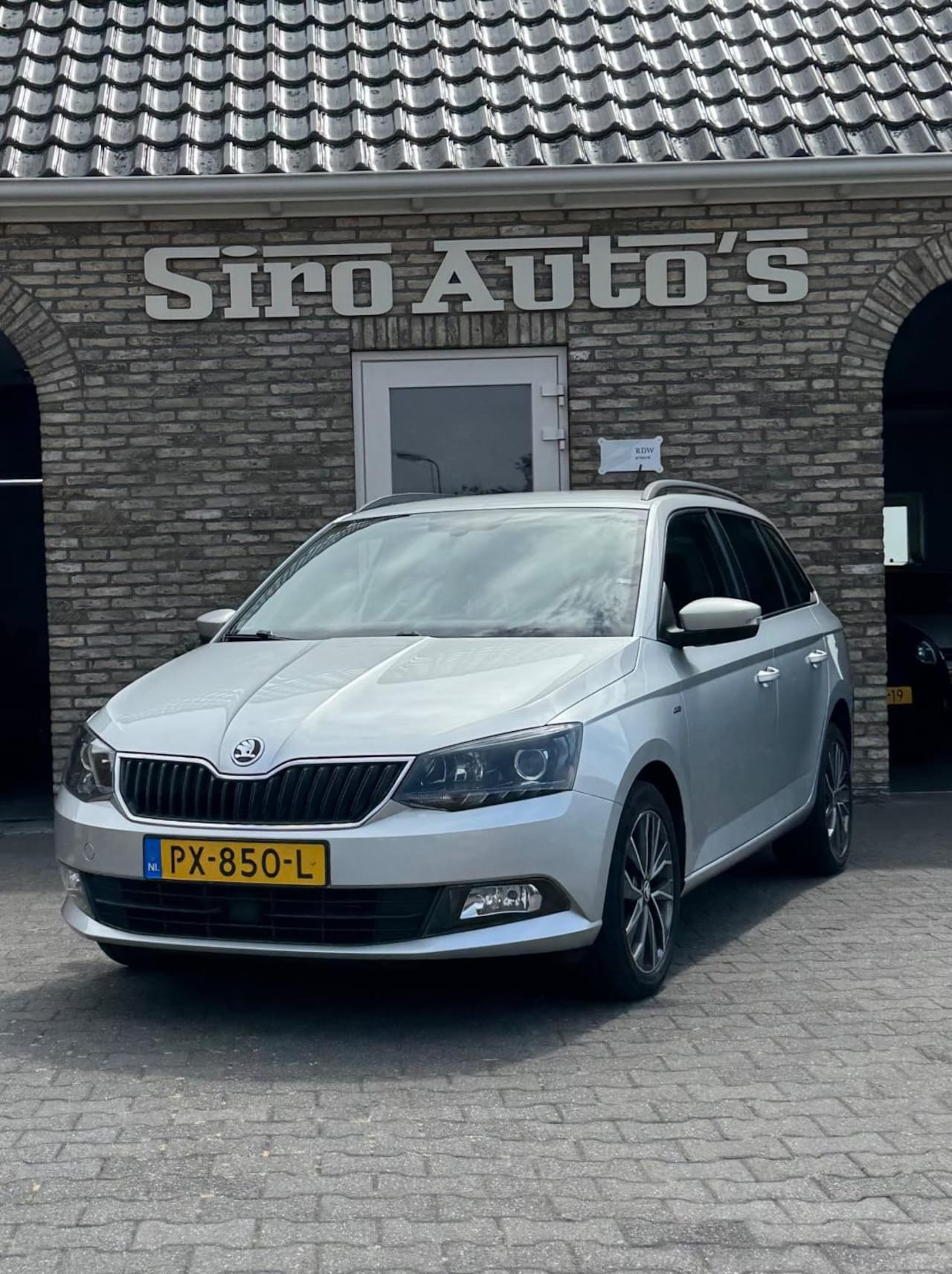 Skoda Fabia Combi - 1.0 TSI Drive Bj 2018 Mooie Luxe uitvoering - AutoWereld.nl