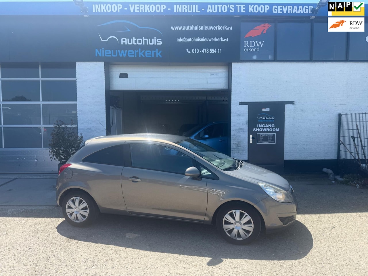 Opel Corsa - 1.2-16V Selection- Met onderhoudshistorie, Airco, Cruise Control, NAP-rapport en een nieuw - AutoWereld.nl