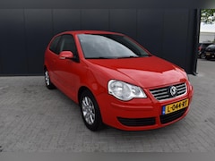 Volkswagen Polo - 1.4-16V Trendline |CLIMA|LM|NIEUWE APK|