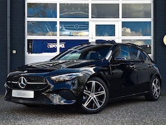 Mercedes-Benz A-klasse - 180 Star Edition Luxury Line | Night Pakket | Winter Pakket | Panoramadak | MULTIBEAM LED