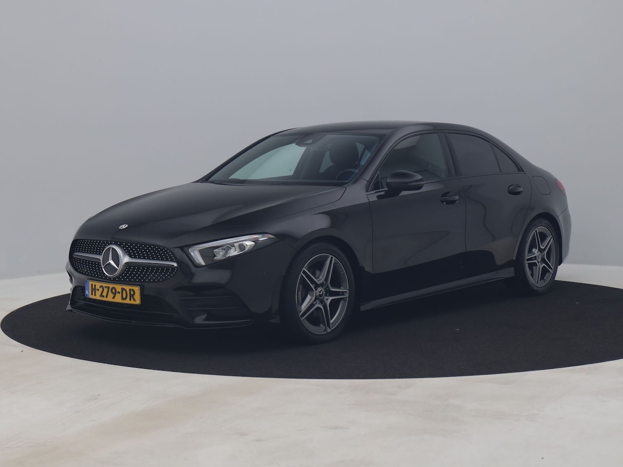 Mercedes-Benz A-klasse - 200 Automaat AMG Business Solution | CAMERA | STOELVERWARMING OH controle - AutoWereld.nl