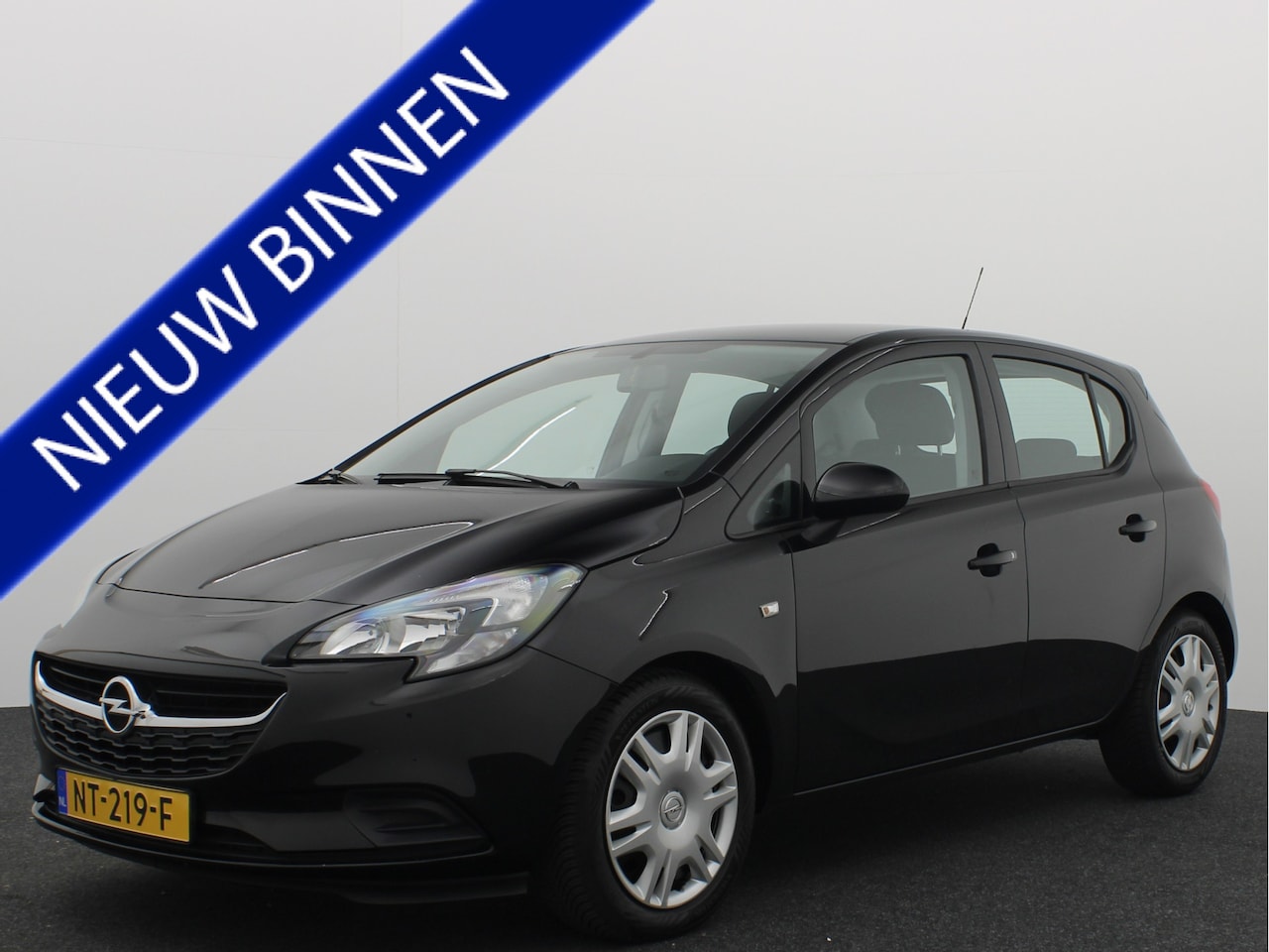 Opel Corsa - 1.4 Edition AIRCO / CRUISE / BLUETOOTH / ELEK RAMEN / NL-AUTO - AutoWereld.nl