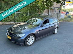 BMW 3-serie Touring - 318i High Executive LEUKE AUTO RIJDT EN SCHAKELT GOED