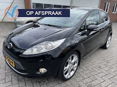 Ford Fiesta - 1.6 Ghia Airco Navigatie