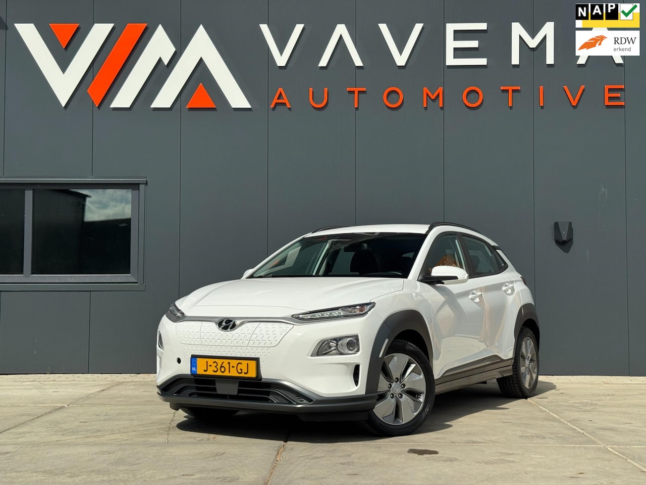 Hyundai Kona Electric - EV Comfort 64 kWh 3 Fase Carplay Navi Krell Adaptive Cruise contol Warmtepomp - AutoWereld.nl