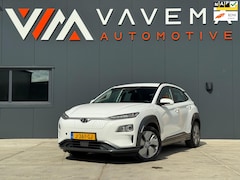 Hyundai Kona Electric - EV Comfort 64 kWh 3 Fase Carplay Navi Krell Adaptive Cruise contol Warmtepomp