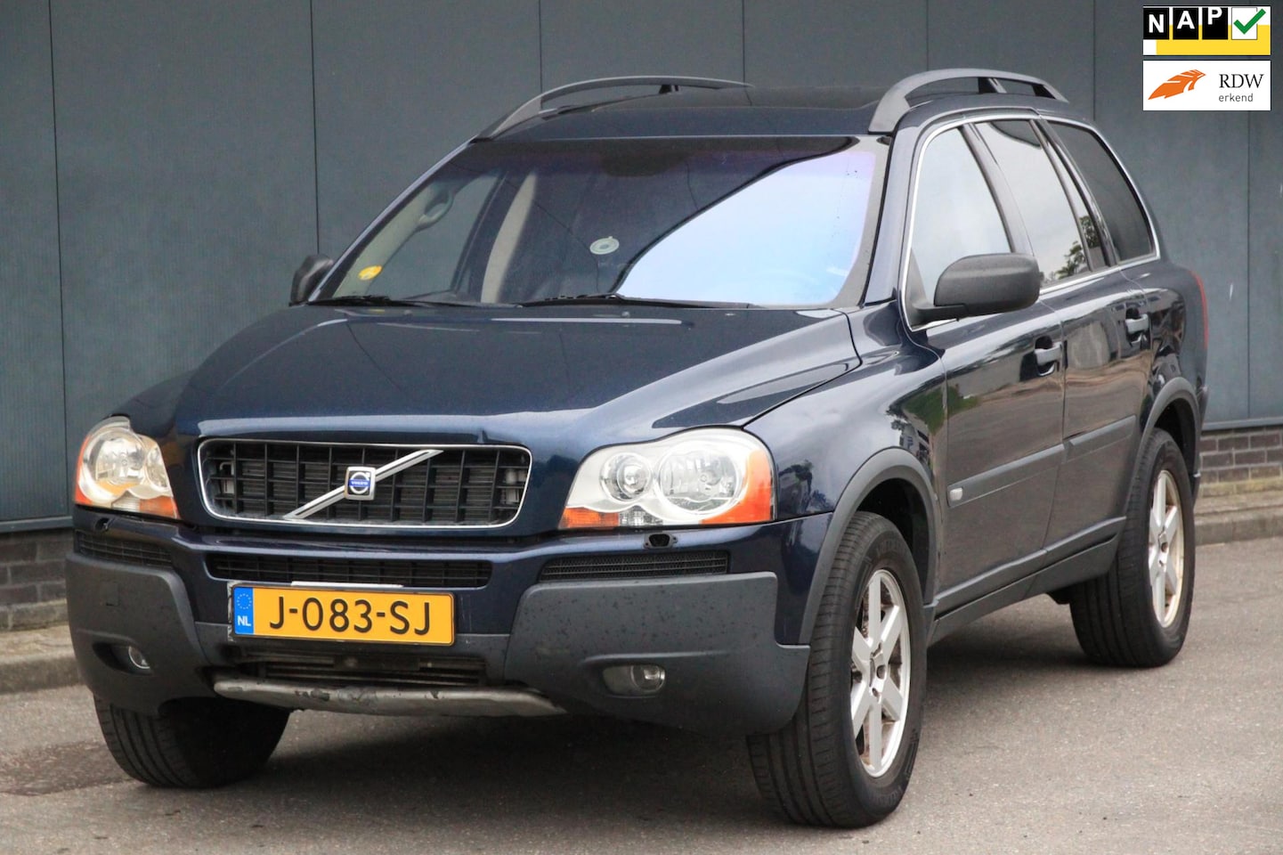 Volvo XC90 - 2.5 T Elek-Dak/7 Pers./Leer/Navigatie/Parkeersensor/Trekhaak/Apk 05-2026 - AutoWereld.nl