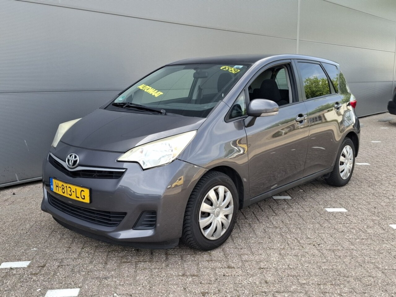 Toyota Verso S - 1.3 VVT-i Dynamic Automaat Pano/Camera - AutoWereld.nl