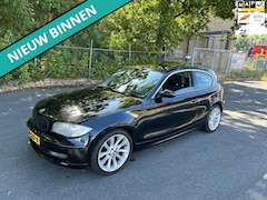 BMW 1-serie - 116i Business Line NETTE AUTO RIJDT EN SCHAKELT GOED
