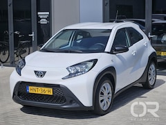 Toyota Aygo X - 1.0 VVT-i MT Business 3.300km Carplay