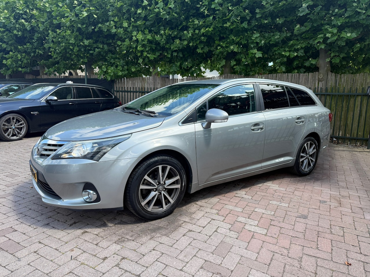 Toyota Avensis Wagon - 1.8 VVTi Dynamic Business Airco Clima Navi Camera PDC Nw APK - AutoWereld.nl