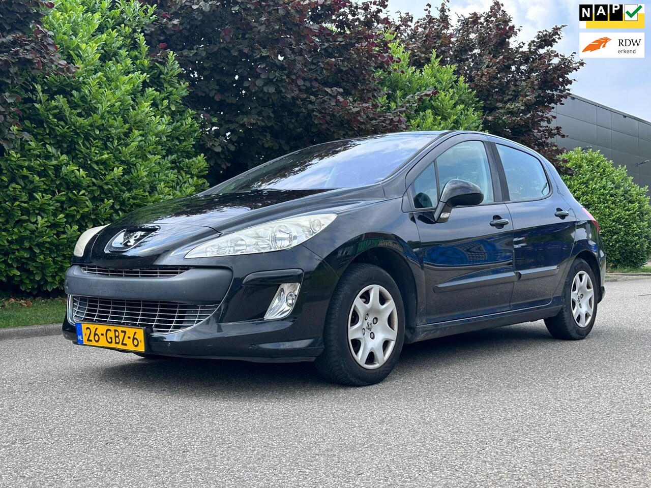 Peugeot 308 - 1.6 VTi XS 5DR*Cruise*Panoramadak*Trekhaak*Leder*Stoelverwarming*Airco*NAP*LM velgen* - AutoWereld.nl