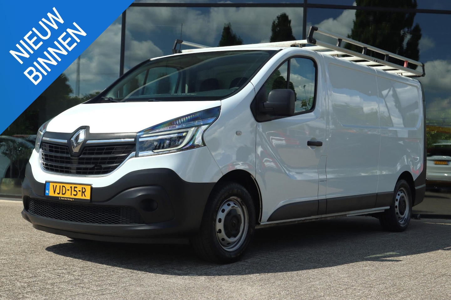 Renault Trafic - 2.0 DCI 120 PK T26 L2H1 COMFORT | LED | IMPERIAAL | CARPLAY | - AutoWereld.nl