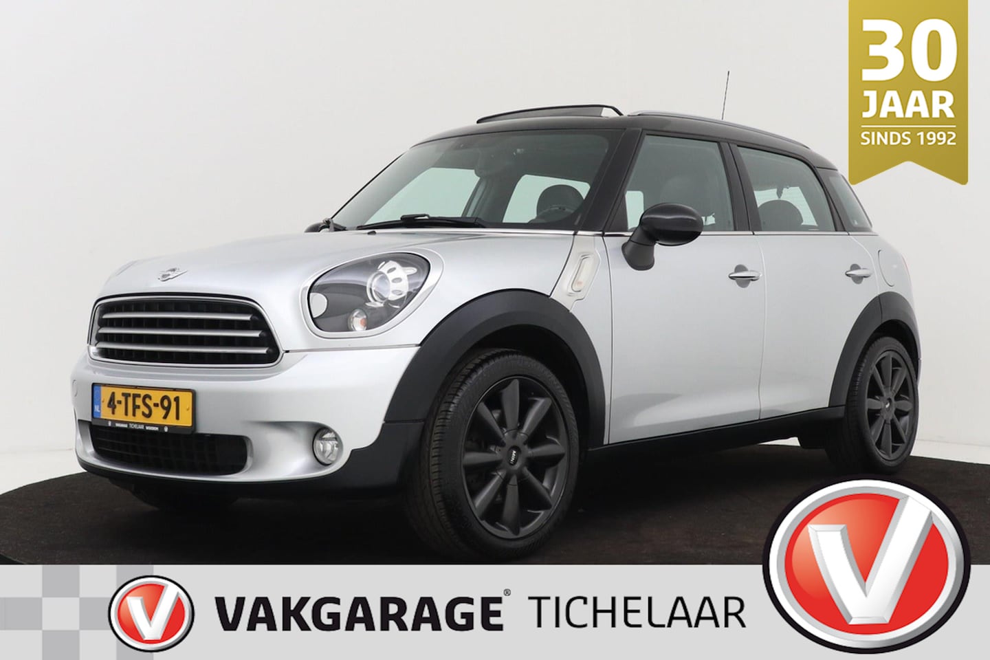 MINI Countryman - Mini 1.6 Cooper Chili | Panoramadak | Org NL | Navigatie | Climate Control | Leer | 18" Ve - AutoWereld.nl