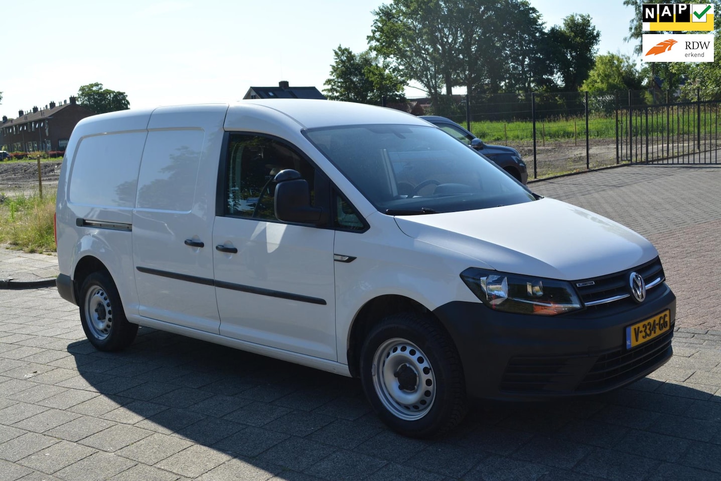 Volkswagen Caddy Maxi - 1.4 TGI L2H1 EcoFuel Trendline - AutoWereld.nl