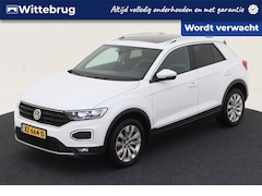 Volkswagen T-Roc - 1.5 TSI 150pk Sport / Panorama dak / Virtual Cockpit / Camera / LM 17 inch / Elekt. Klep /