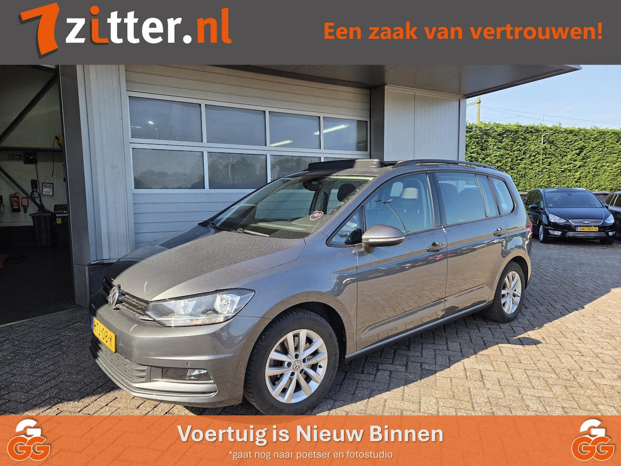 Volkswagen Touran - 1.5 TSI Comfortline 1.5 TSI Comfortline, 7-Persoons, Panoramadak, - AutoWereld.nl