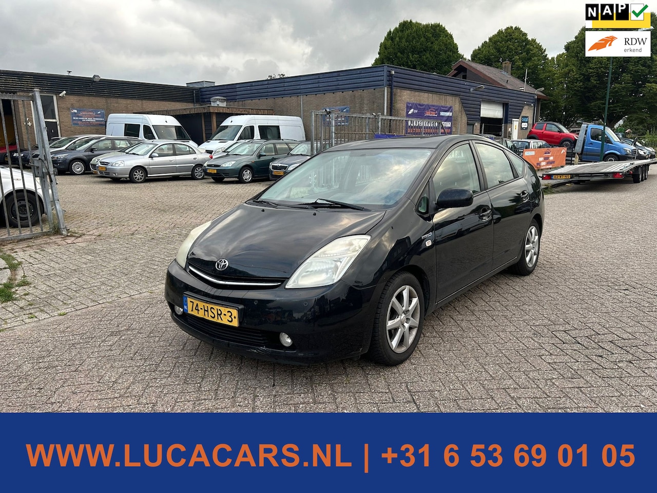 Toyota Prius - 1.5 VVT-i Business Edition 1.5 VVT-i Business Edition - AutoWereld.nl