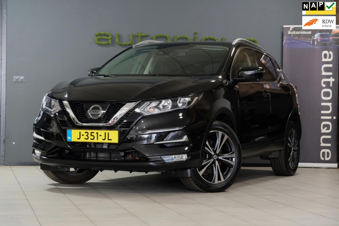 Nissan Qashqai - 1.2 N-Connecta 59dkm PANODAK/360° Camera Nieuwe Distributieketting - AutoWereld.nl