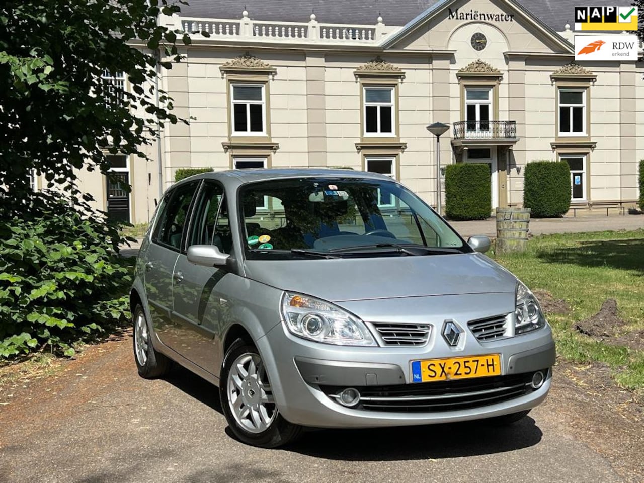 Renault Scénic - 1.9 dCi Tech Line 1.9 dCi Tech Line - AutoWereld.nl