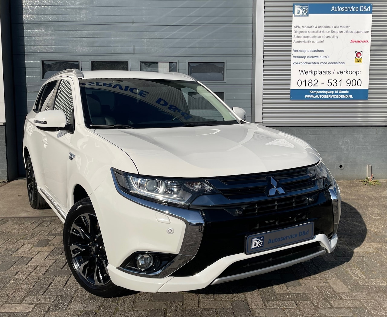 Mitsubishi Outlander - 2.0 PHEV Executive Edition|2015|Cruise|PDC|Camera|NAP| - AutoWereld.nl