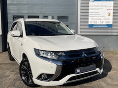 Mitsubishi Outlander - 2.0 PHEV Executive Edition|2015|Cruise|PDC|Camera|NAP|