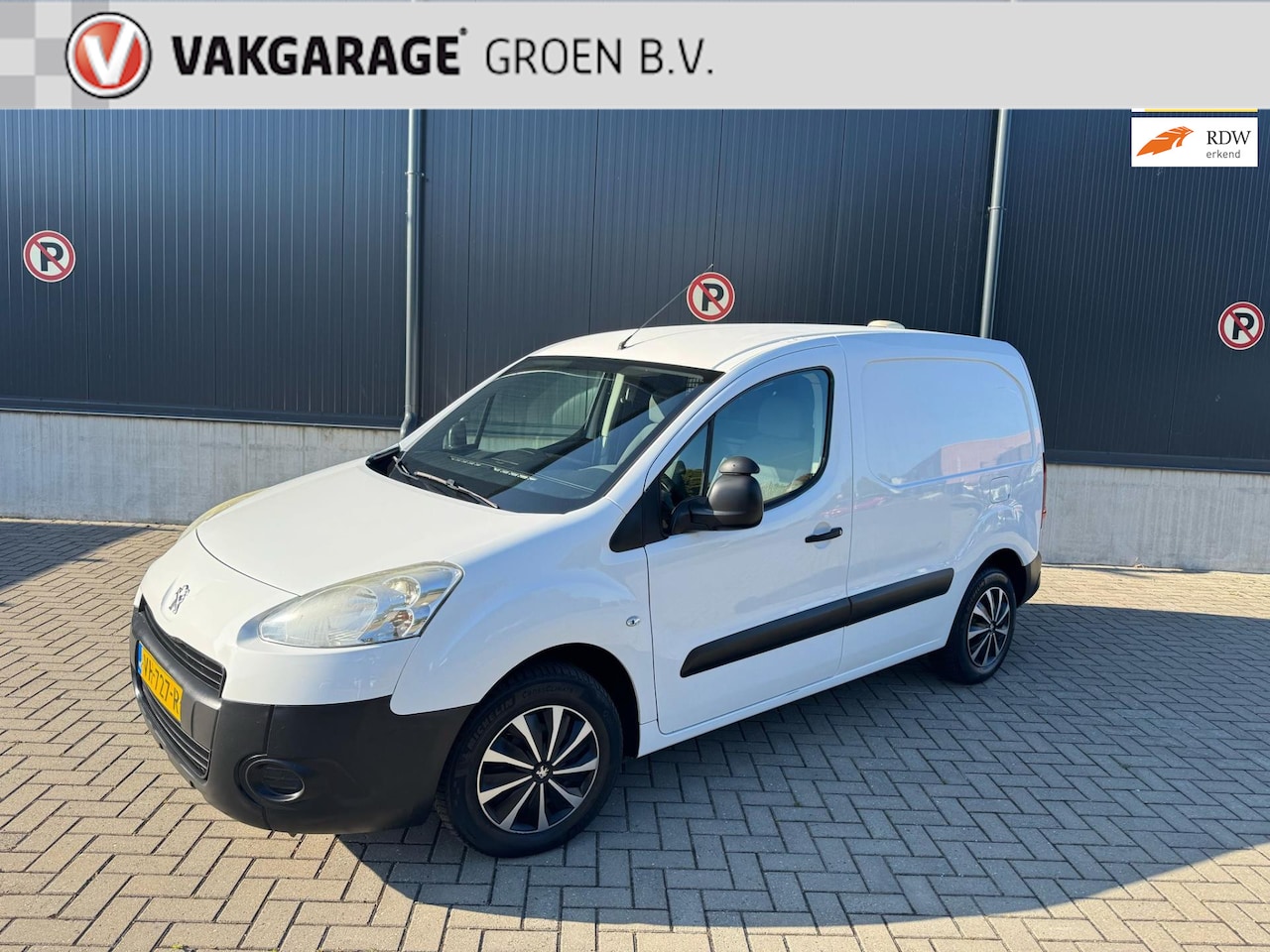 Peugeot Partner - 120 1.6 e-HDI L1 XT Profit + / airco / cruise / trekhaak ! - AutoWereld.nl