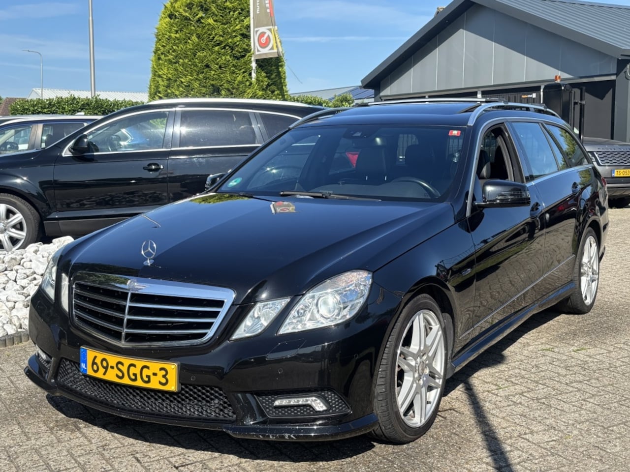 Mercedes-Benz E-klasse Estate - E350 Benzine AMG Youngtimer Schuifdak - AutoWereld.nl