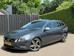 Volvo V60 - 1.6 T3 R-Design
