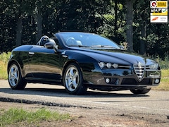 Alfa Romeo Spider - 2.2 JTS Exclusive | Clima | Cruise | Elektr. verst. stoelen | Metalic | Leder | Stoelverw.