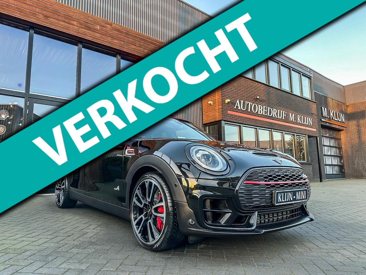 MINI Clubman - Mini 2.0 JCW ALL4 F1 306PK/Pano/Camera/Head up/HK/19"Jcw/Bomvol - AutoWereld.nl