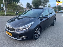 Kia Cee'd Sportswagon - 1.6 GDI Super Pack / automaat / pano / navi / airco / cruise.cont / led / lmv / pdc / came