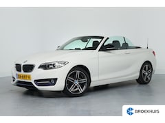 BMW 2-serie Cabrio - 218i Executive | 1e Eigenaar | Dealer OH | Automaat | Climate Control | Xenon | Parkeersen