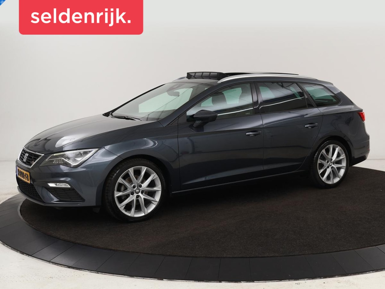 SEAT Leon - 1.5 TSI FR Business Intens | Panoramadak | Full LED | Sfeerverlichting | Caplay | Navigati - AutoWereld.nl
