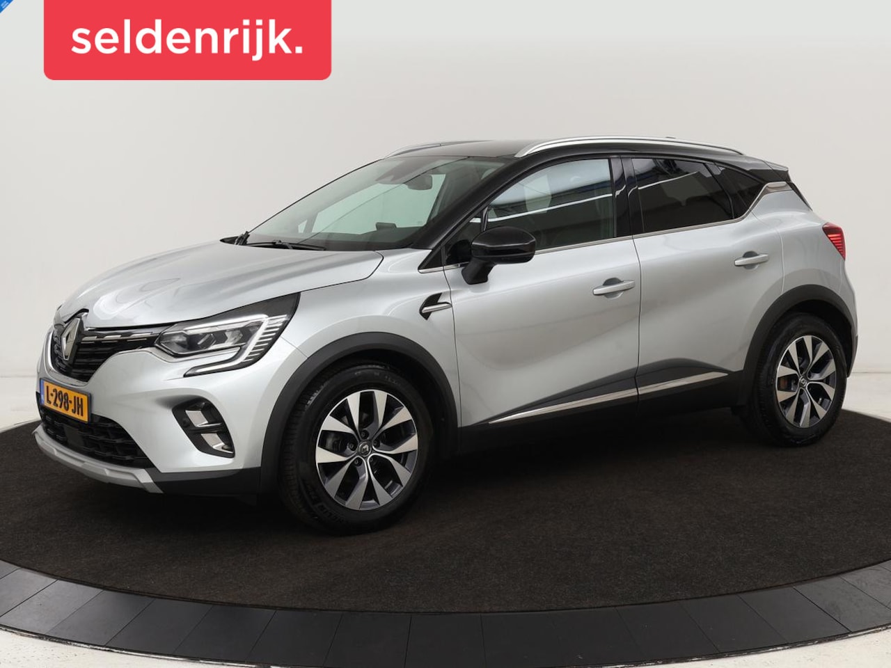 Renault Captur - 1.3 TCe Intens | 140pk | Trekhaak | Camera | Navigatie | Half leder | Climate control | Ke - AutoWereld.nl