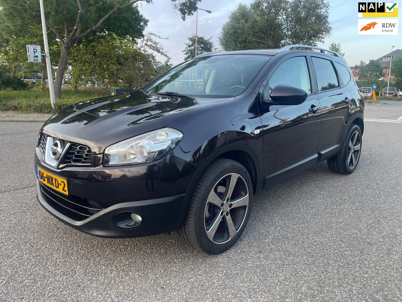 Nissan Qashqai+2 - 2.0 Connect Edition / 7zits / airco / cruise.control / pano / navi / elek.pak / lmv / came - AutoWereld.nl