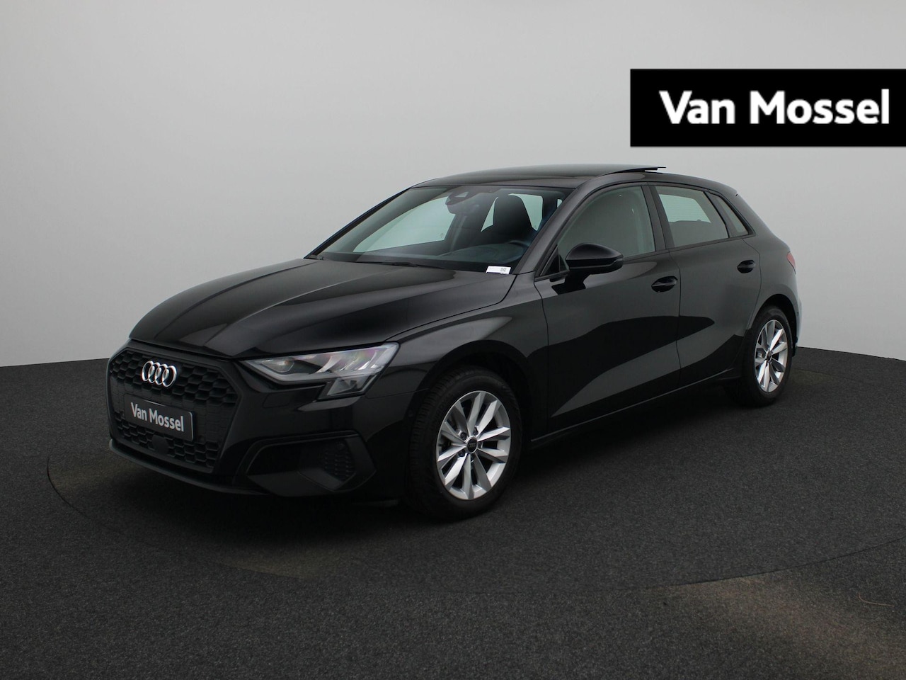 Audi A3 Sportback - 1.0 30 TFSi 81kW S tronic Attraction B.E | Automaat | Navigatie | Panorama dak | Cruise co - AutoWereld.nl