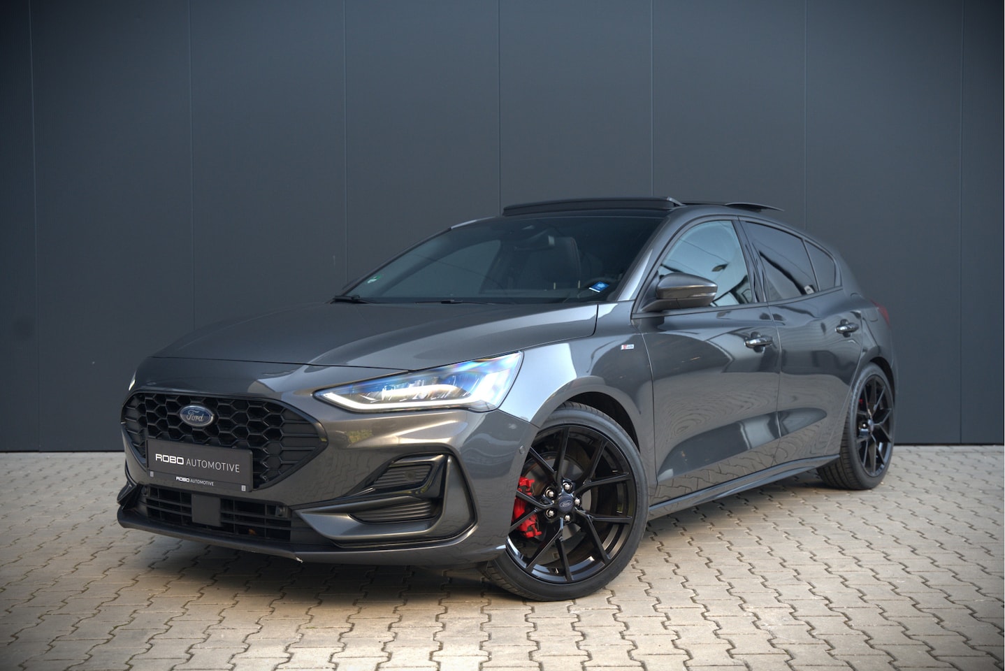 Ford Focus - 1.0 EcoBoost Hybrid ST Line X | Bang & Olufsen | Panoramadak | Stuurverwarming | Stoelverw - AutoWereld.nl