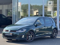 Volkswagen Golf - 2.0 TSI GTI Performance Bright GREEN