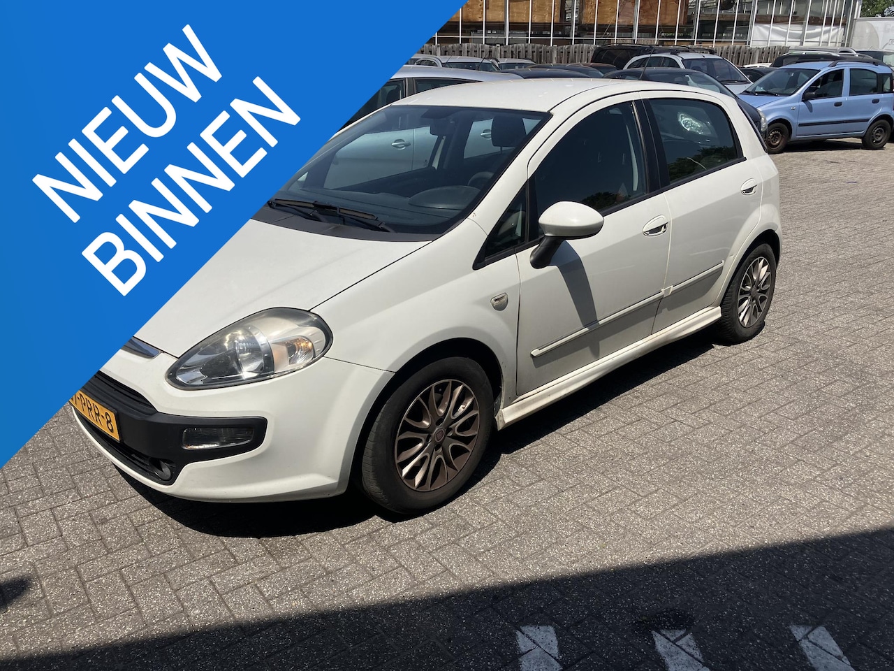Fiat Punto Evo - 1.3 M-Jet Dynamic Gaat in noodloop waarschijnlijk roetfilter verstopt - AutoWereld.nl
