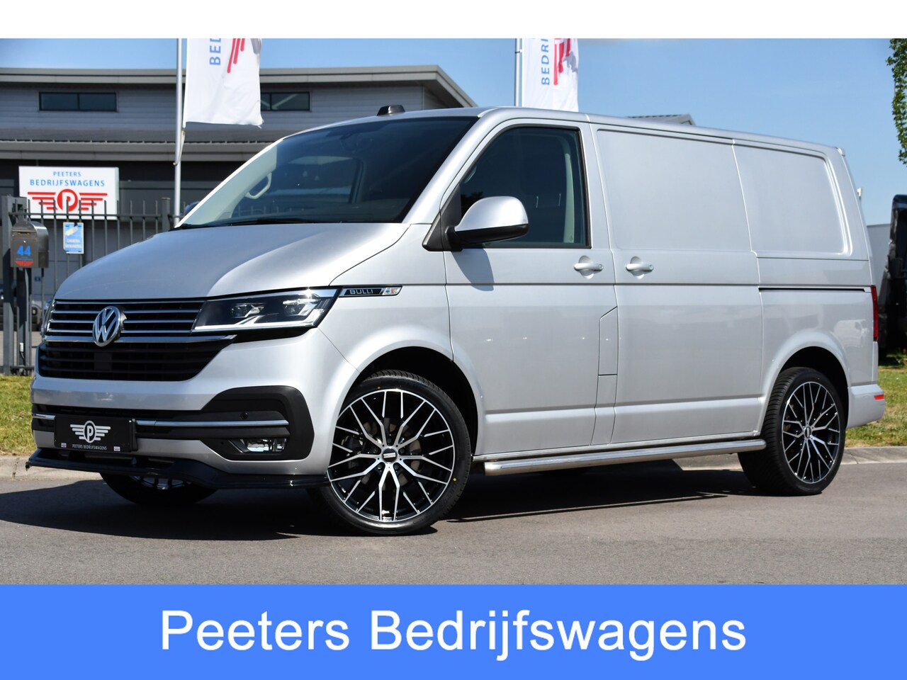Volkswagen Transporter - 2.0 TDI L1H1 32 Bulli 2.0 TDI L1H1 32 Bulli - AutoWereld.nl
