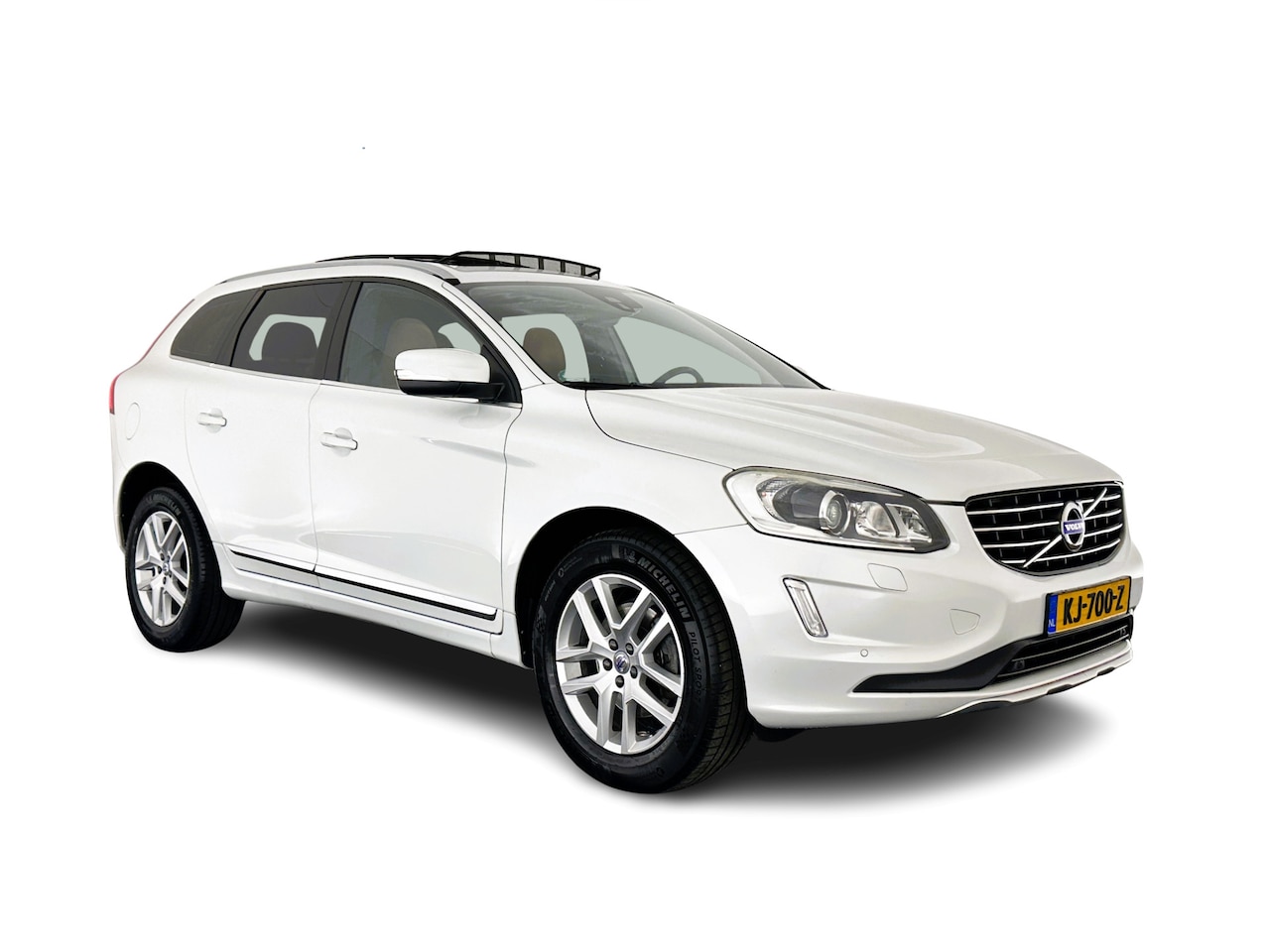 Volvo XC60 - 2.0 D4 FWD Nordic+ AUT. * PANO | NAVI-FULLMAP | ECC | CRUISE | CAMERA | PDC | LEER * - AutoWereld.nl