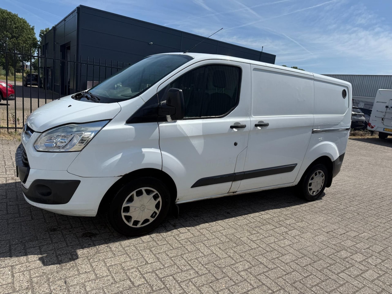 Ford Transit Custom - 290 2.2 TDCI L1H1 Limited 290 2.2 TDCI L1H1 Limited - AutoWereld.nl