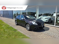 Alfa Romeo Giulietta - 1.4 T Distinctive | Pano | Airco | Leder | Cruise