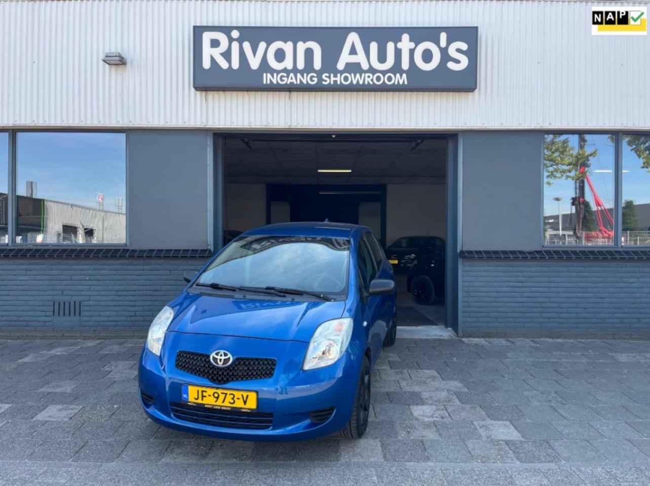 Toyota Yaris - 1.3 VVT-i Sol 1.3 VVTI SOL - AutoWereld.nl