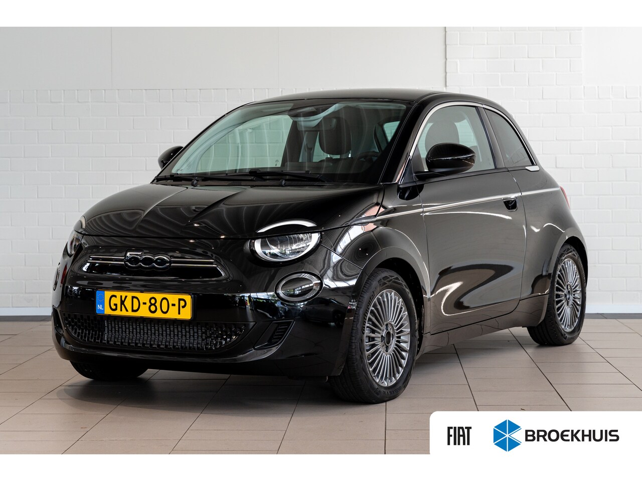 Fiat 500 - Urban 42 kWh | Style Pack | Climate Controle | Apple Carplay & Android Auto | Lichtmetalen - AutoWereld.nl