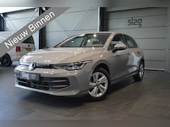 Volkswagen Golf - 1.5 TSI LIFE app connect clima cruise led pdc 16 inch