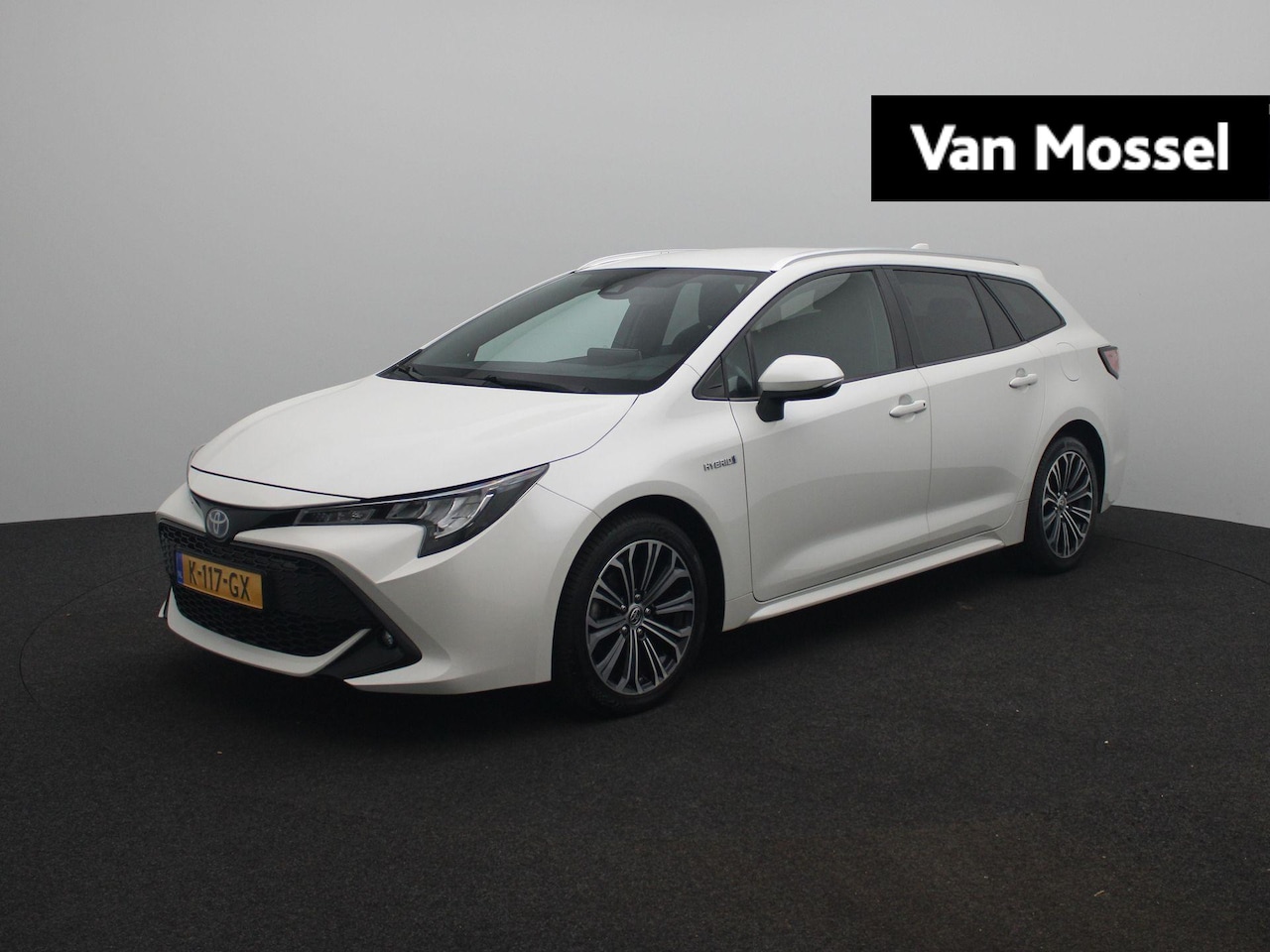 Toyota Corolla Touring Sports - 1.8 Hybrid Business Plus Navigatie | Camera | Trekhaak - AutoWereld.nl