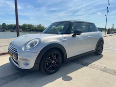 MINI Cooper - MINI COOPER 1.5 Cpr 1st.Born Edition
