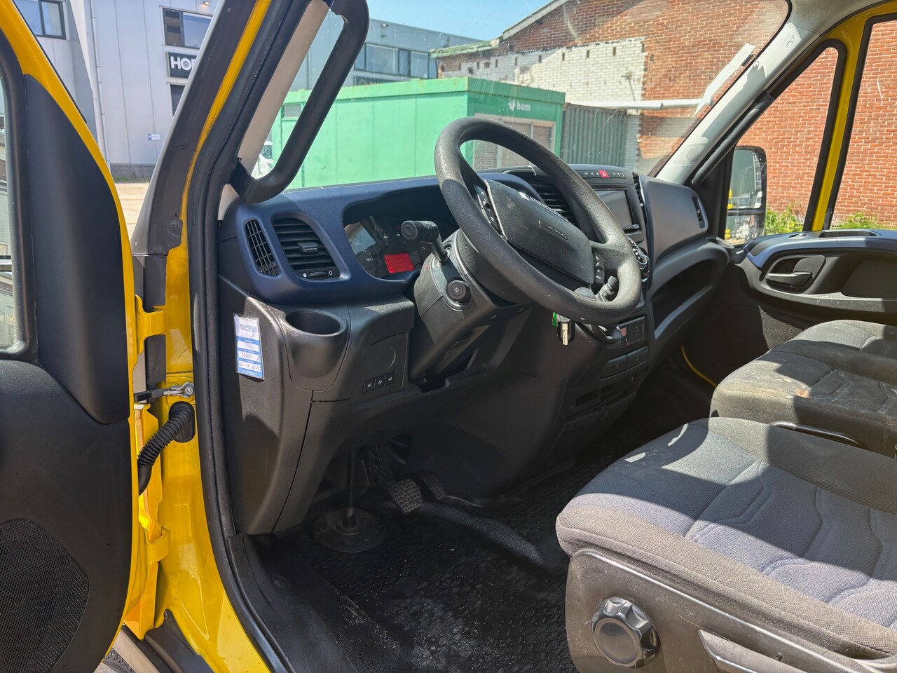 Iveco Daily - 35C16 2.3 375 Chassis Bakwagen Glasresteel Promotie